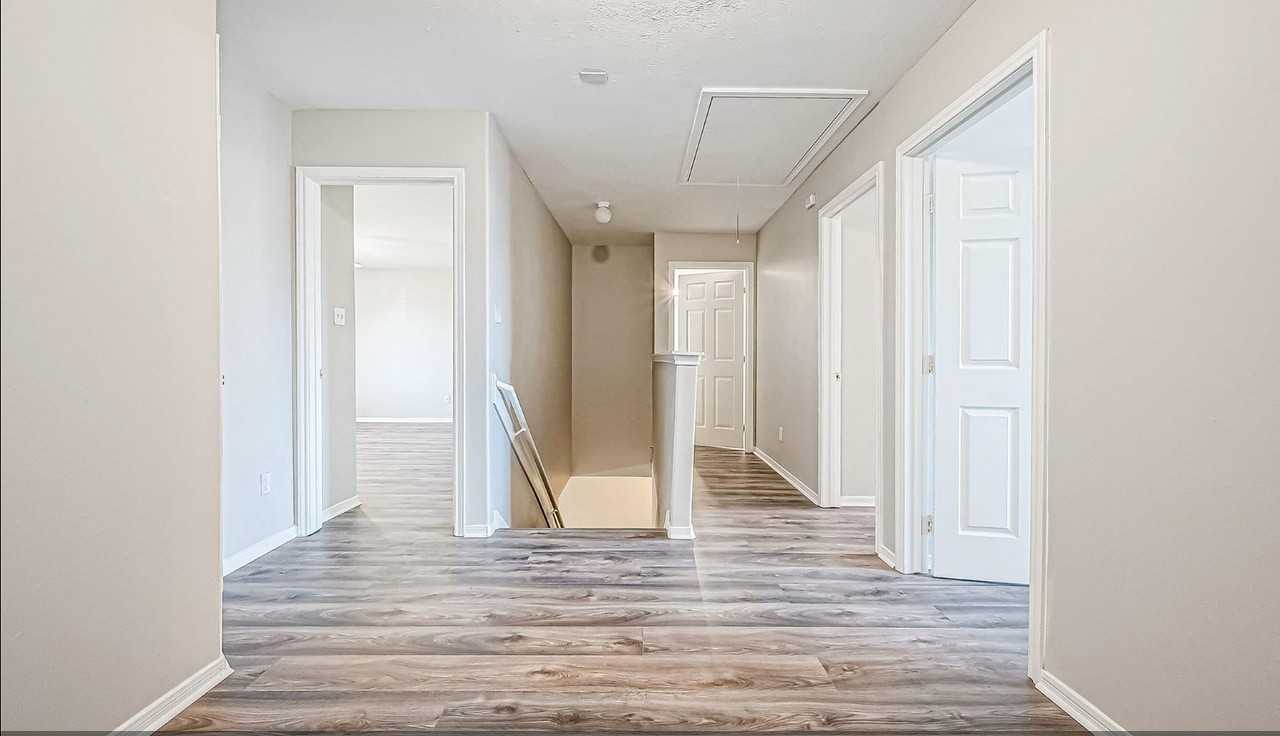 10043 Morocco Rd - Photo 2 of 10