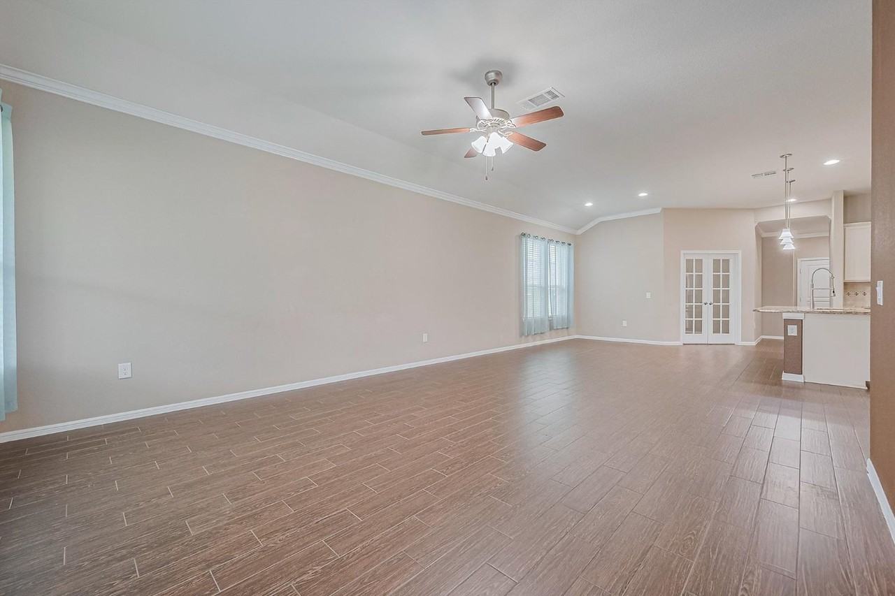 5327 Silver Ledge Dr - Photo 3 of 14