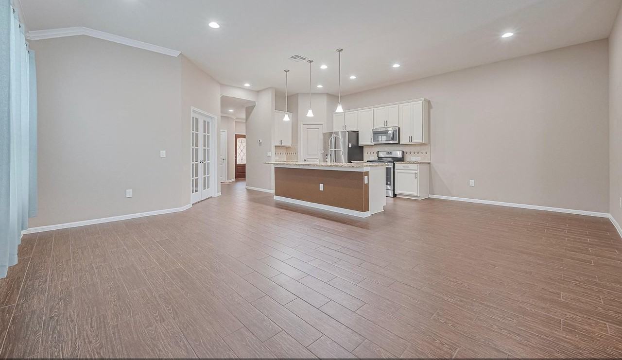 5327 Silver Ledge Dr - Photo 4 of 14