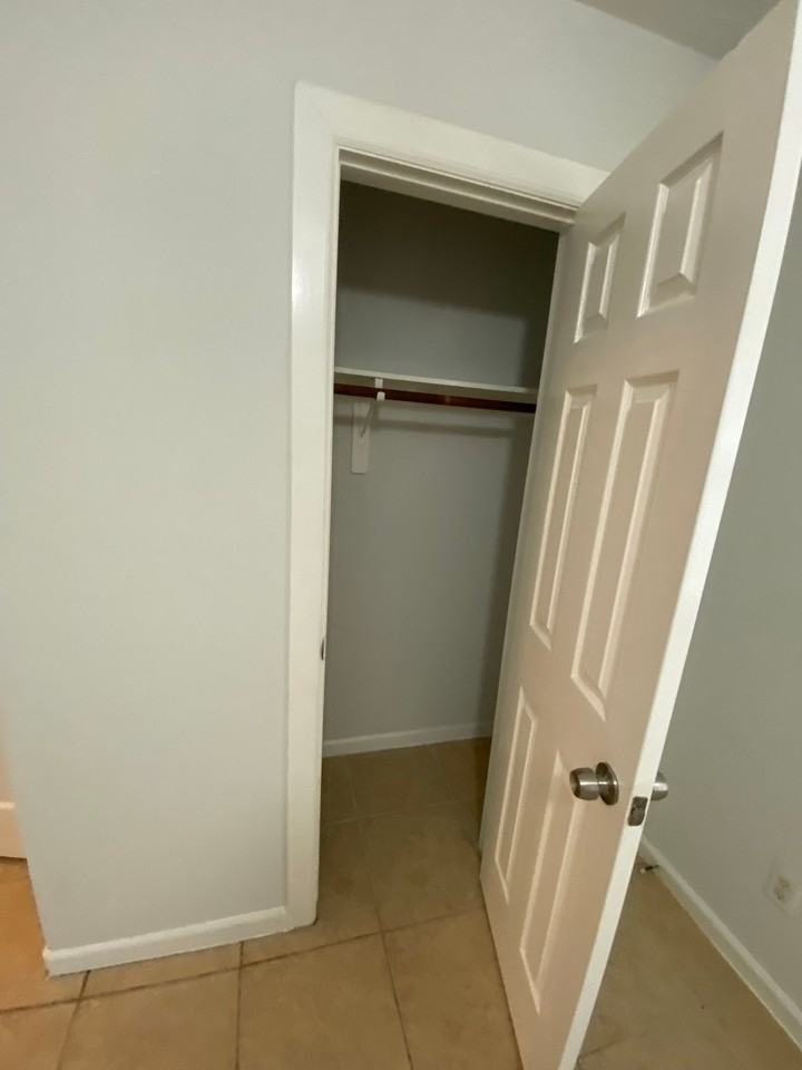 10843 Fairland Dr - Photo 2 of 8