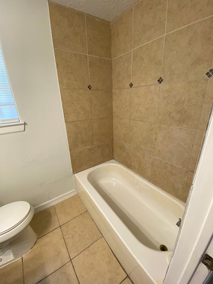 10843 Fairland Dr - Photo 7 of 8