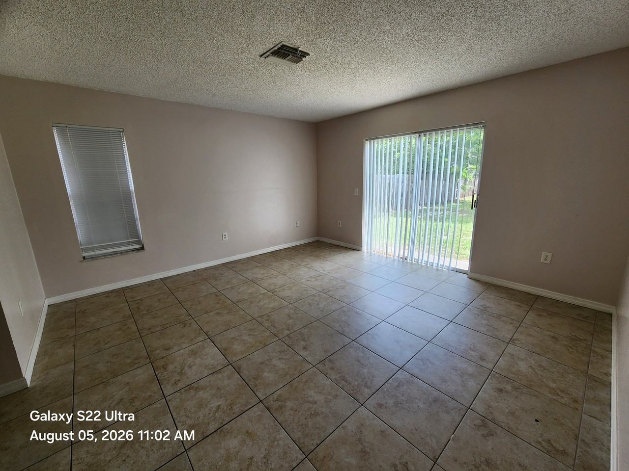 12373 Shafton Rd - Photo 6 of 18