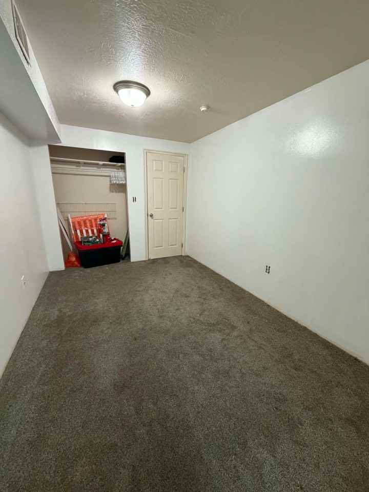 2276 W Birdsong Rd - Photo 2 of 3