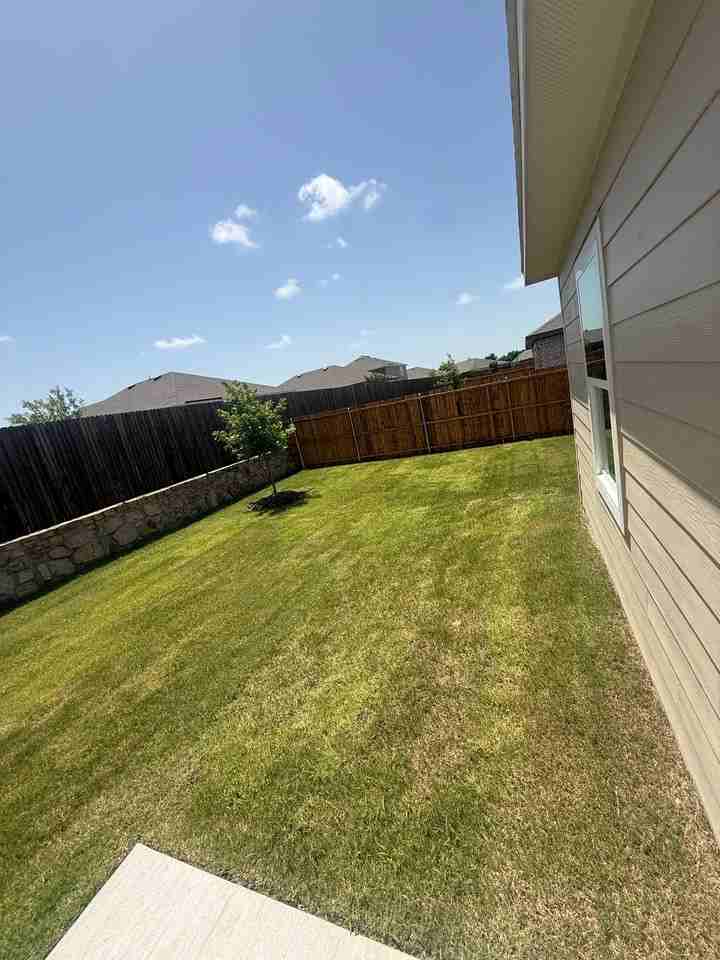 906 Independence Trl - Photo 3 of 16