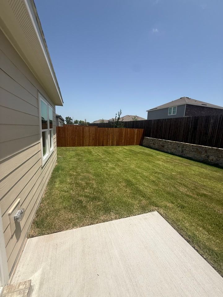 906 Independence Trl - Photo 4 of 16
