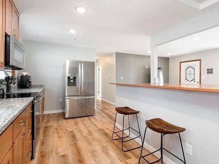 700 W Pleasure Dr - Photo 3 of 18