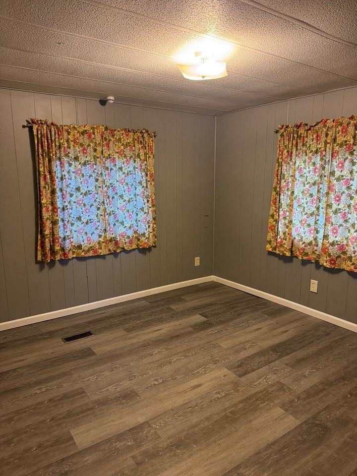 6247 Love Warner Rd - Photo 5 of 11