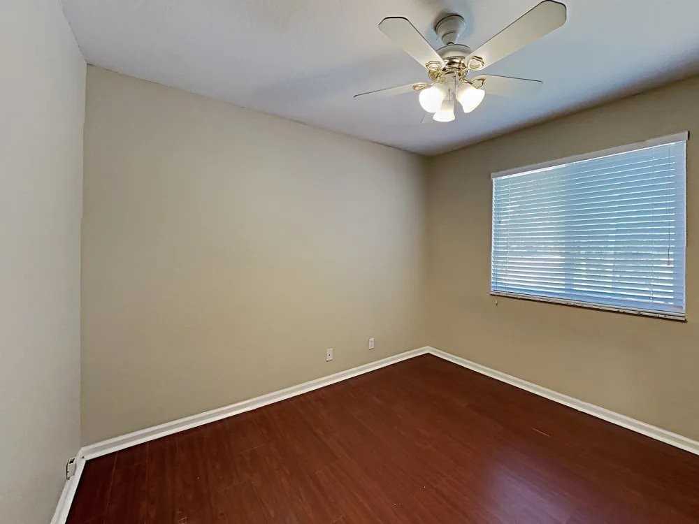 8199 Southern Blvd - Photo 3 of 10