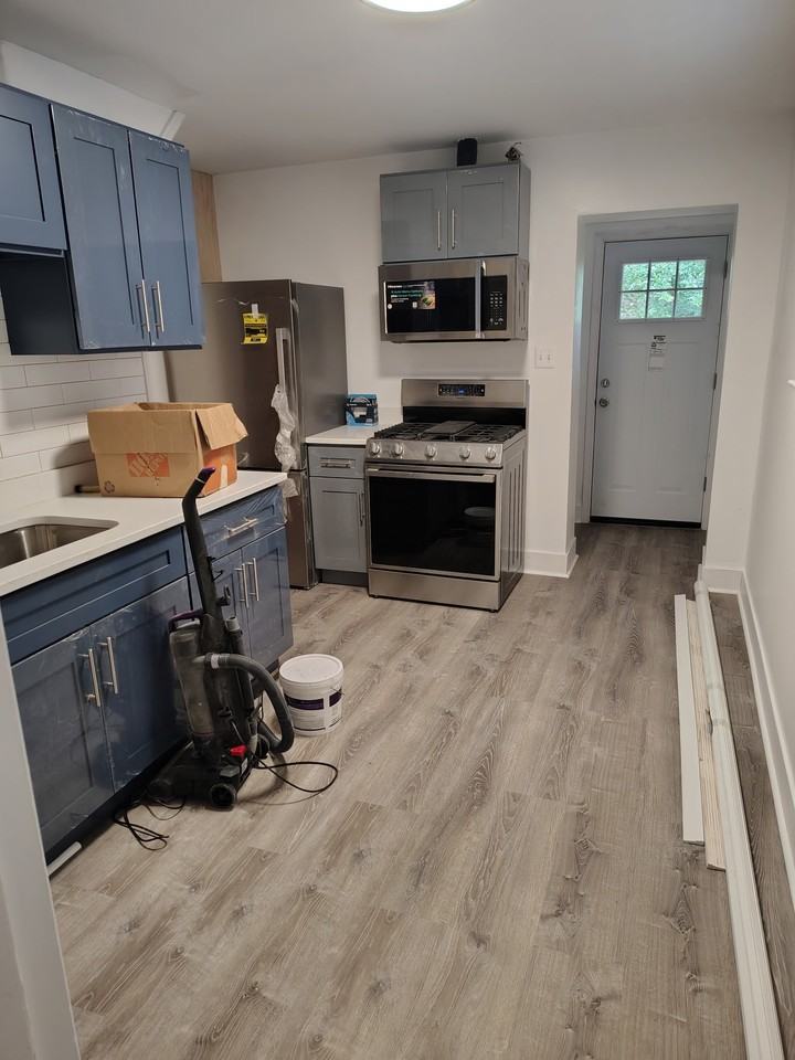 152 Lafayette St #1 - Photo 7 of 7