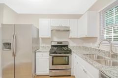 28 Unity Sq - Photo 1 of 1