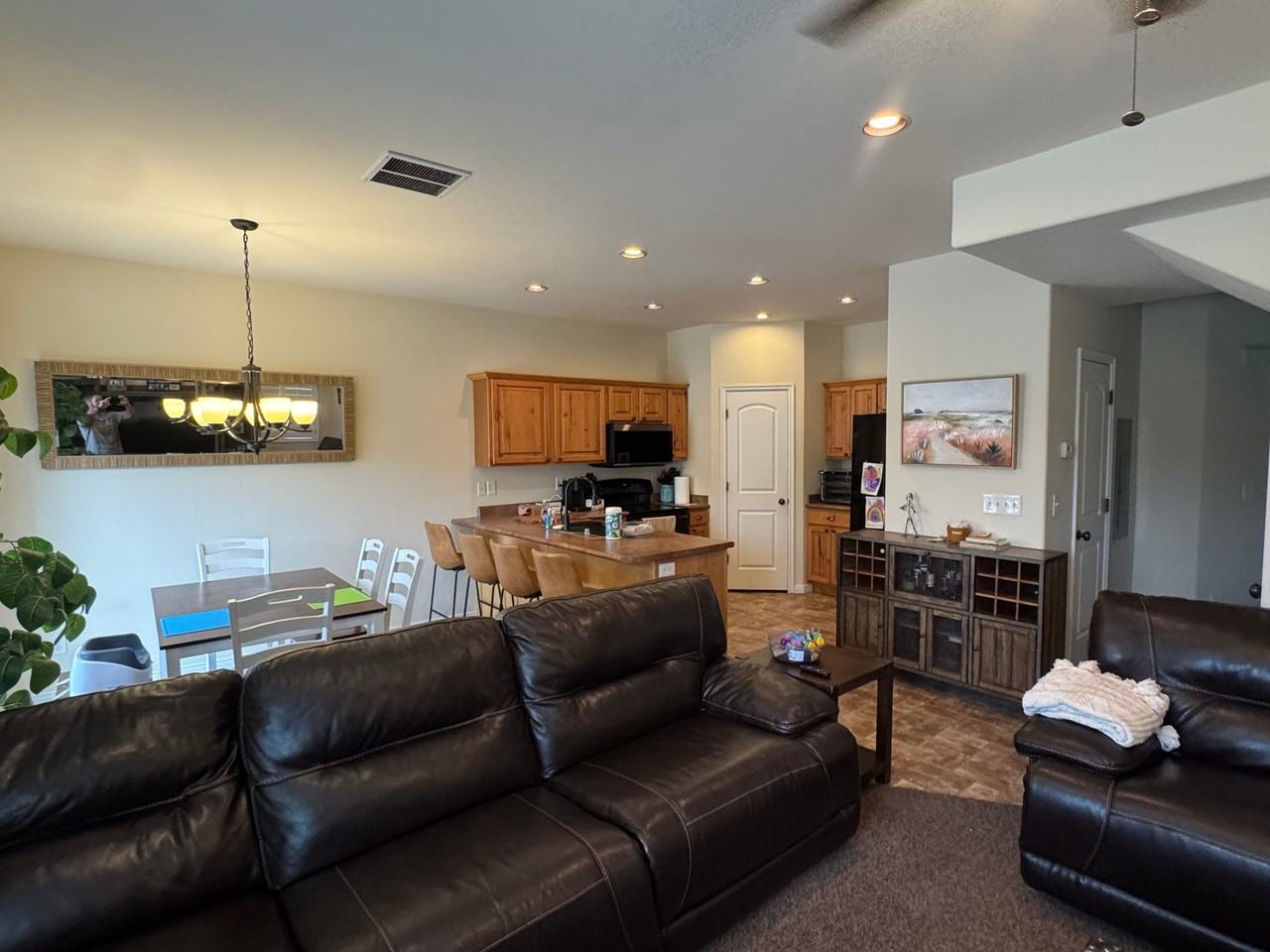 941 W Village Bend Ln - Photo 2 of 11