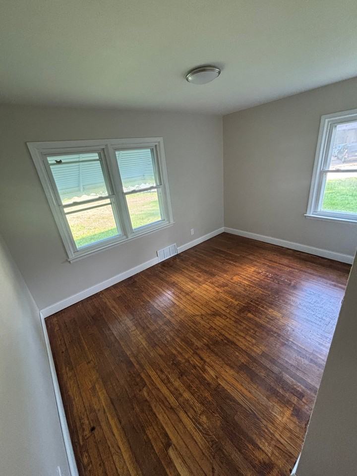 9163 Loganberry Ln - Photo 7 of 9
