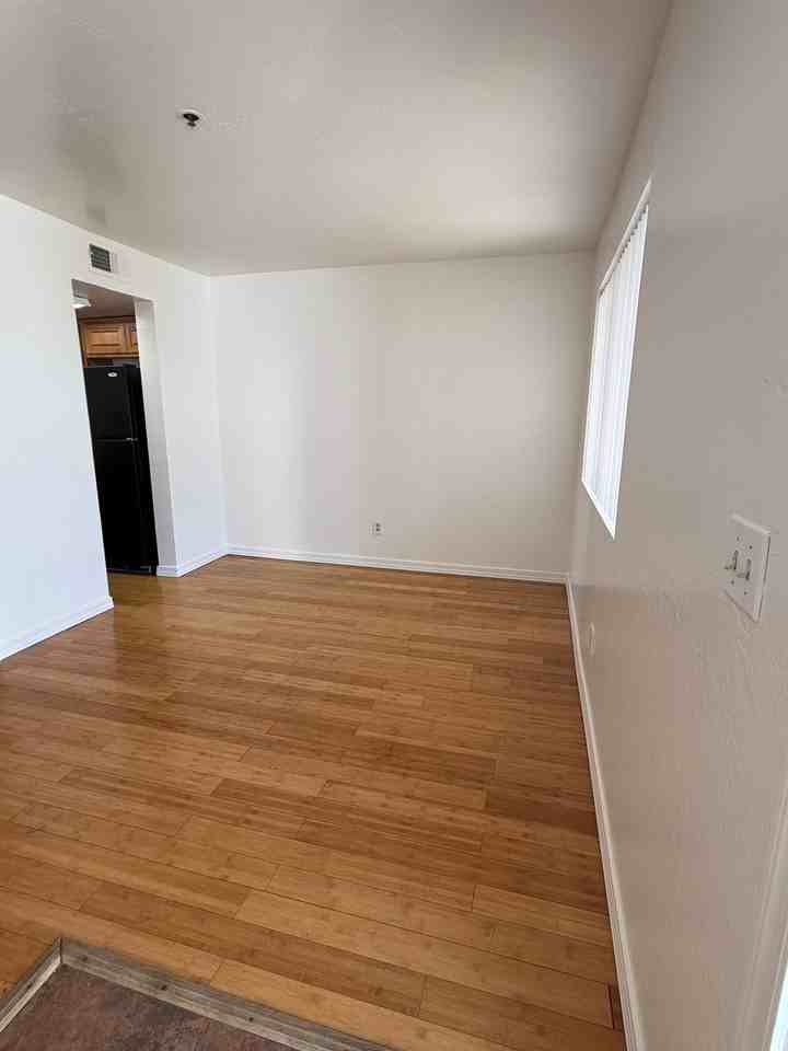 12123 W Bell Rd #249 - Photo 5 of 10