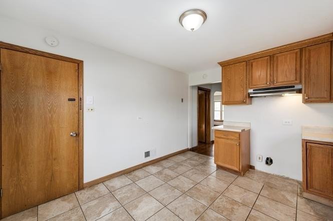 3819 S 57th Ave - Photo 5 of 12