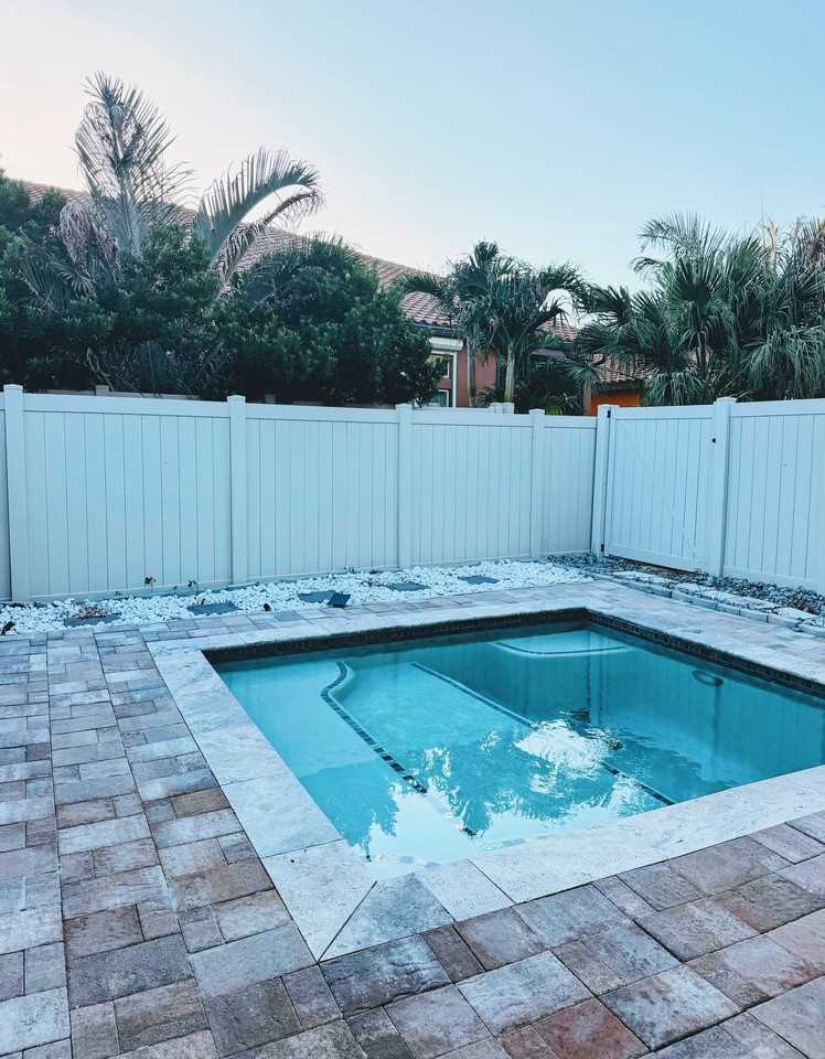 756 Carlsbad Dr - Photo 4 of 20
