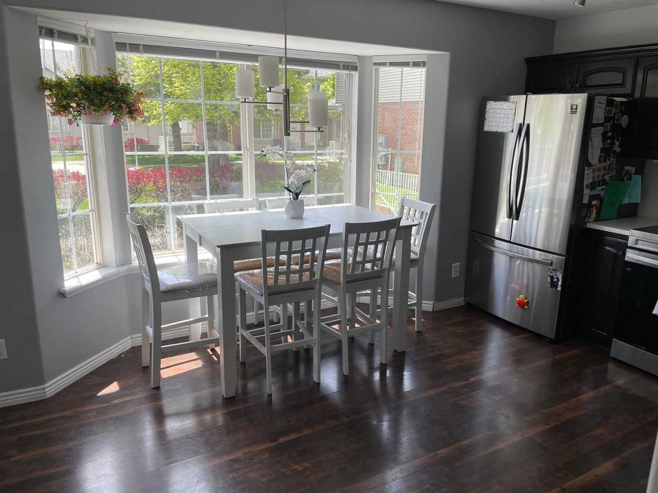 920 N Main St - Photo 3 of 15
