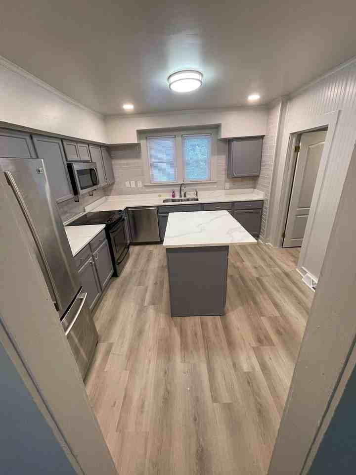 702 Todds Ln - Photo 7 of 13
