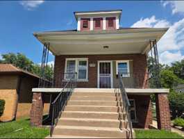 featured image of 3725 Monroe St #2