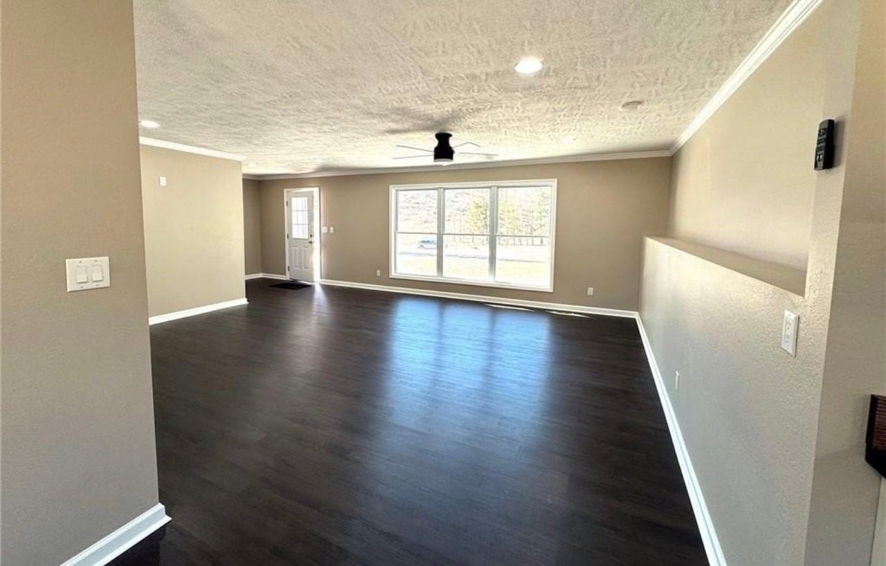 1129 Mount Jefferson Rd - Photo 4 of 14