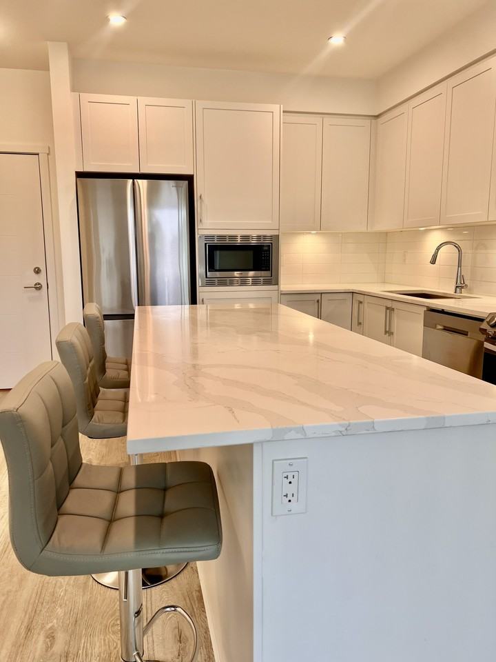 2160 Grant Avenue #4xx - Photo 6 of 25