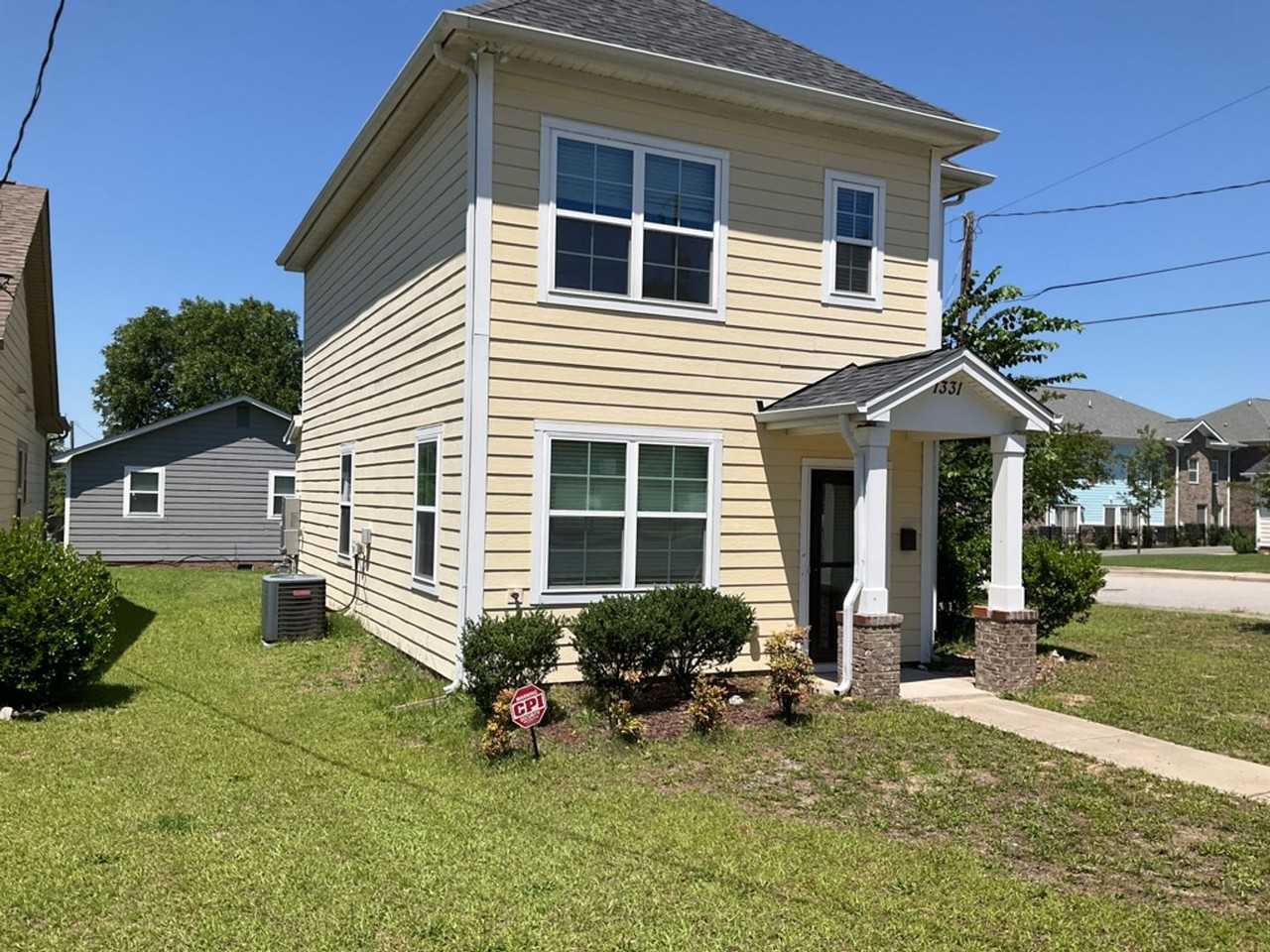 1331 Mcduffie Ave - Photo 2 of 16