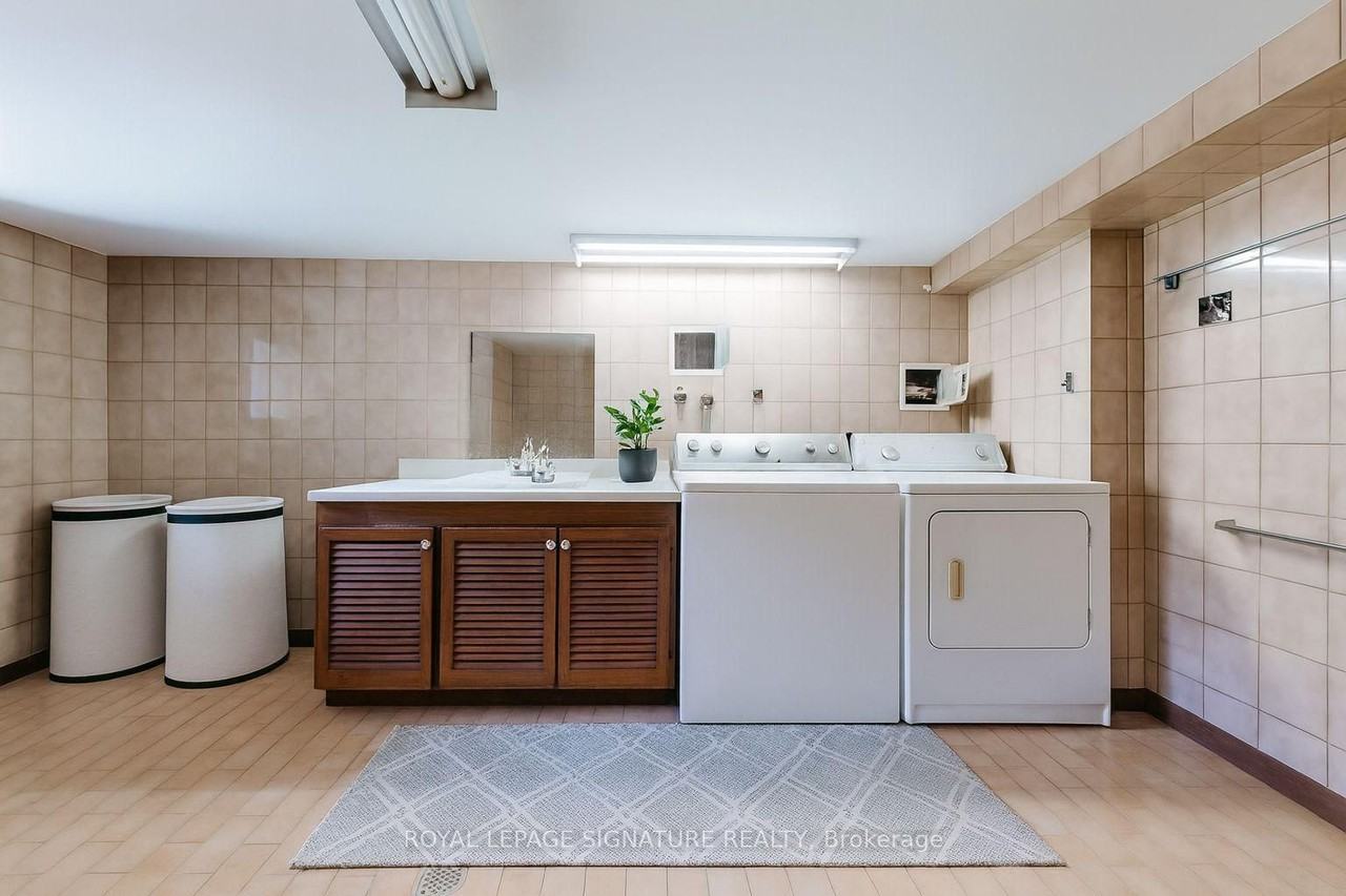 297 Palmerston Boulevard - Photo 3 of 10