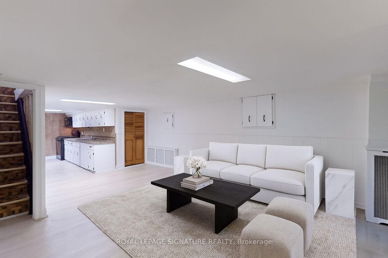 297 Palmerston Boulevard #Lower