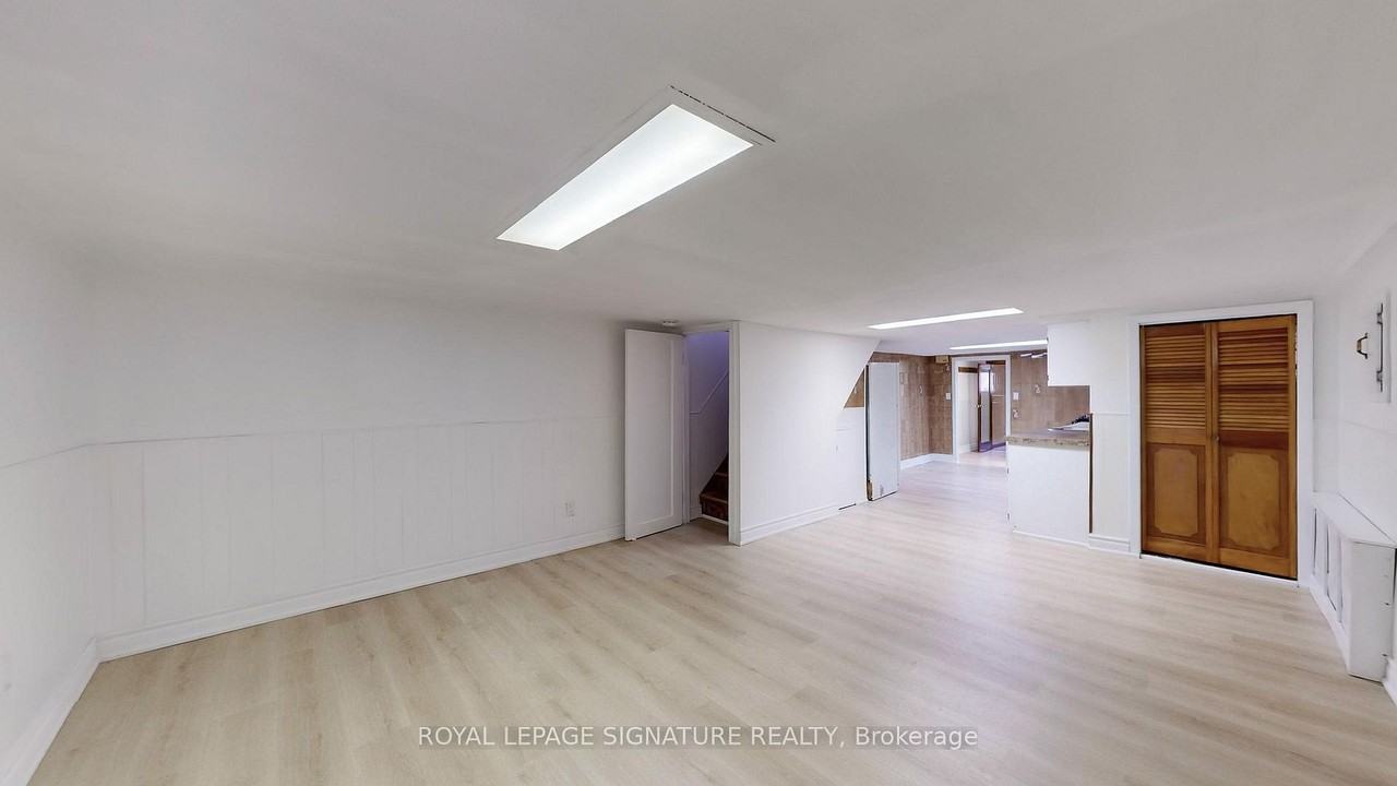 297 Palmerston Boulevard - Photo 5 of 10