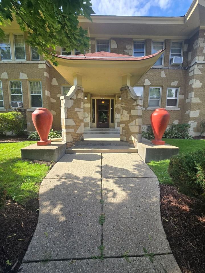 5929 W. Washington - Photo 3 of 5