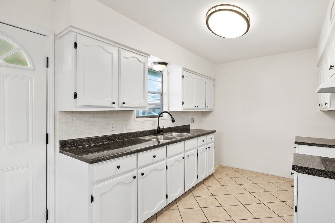 202 N 41st St - Photo 7 of 14