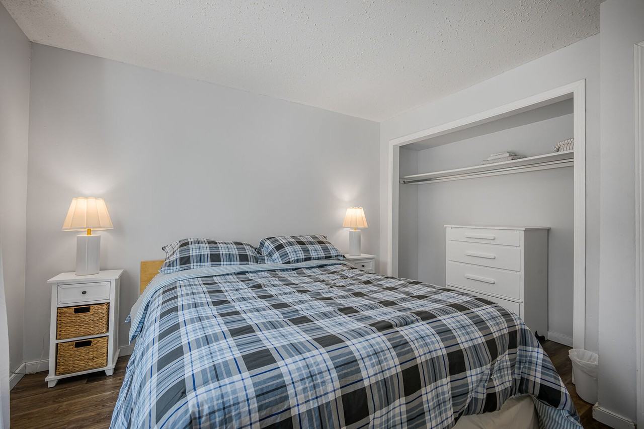 121 Strathaven Mews - Photo 3 of 22