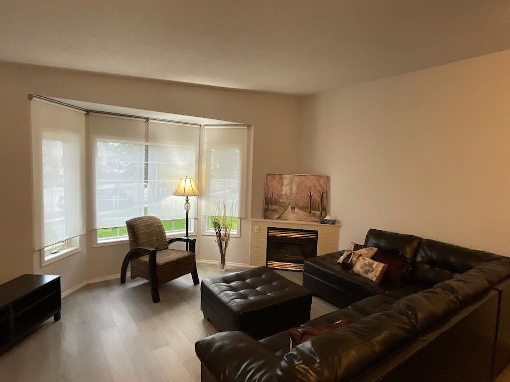 117 Strathaven Hts - Photo 2 of 18