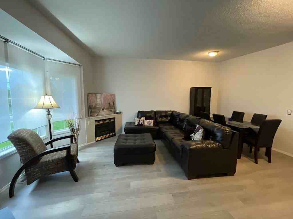 117 Strathaven Hts - Photo 3 of 18