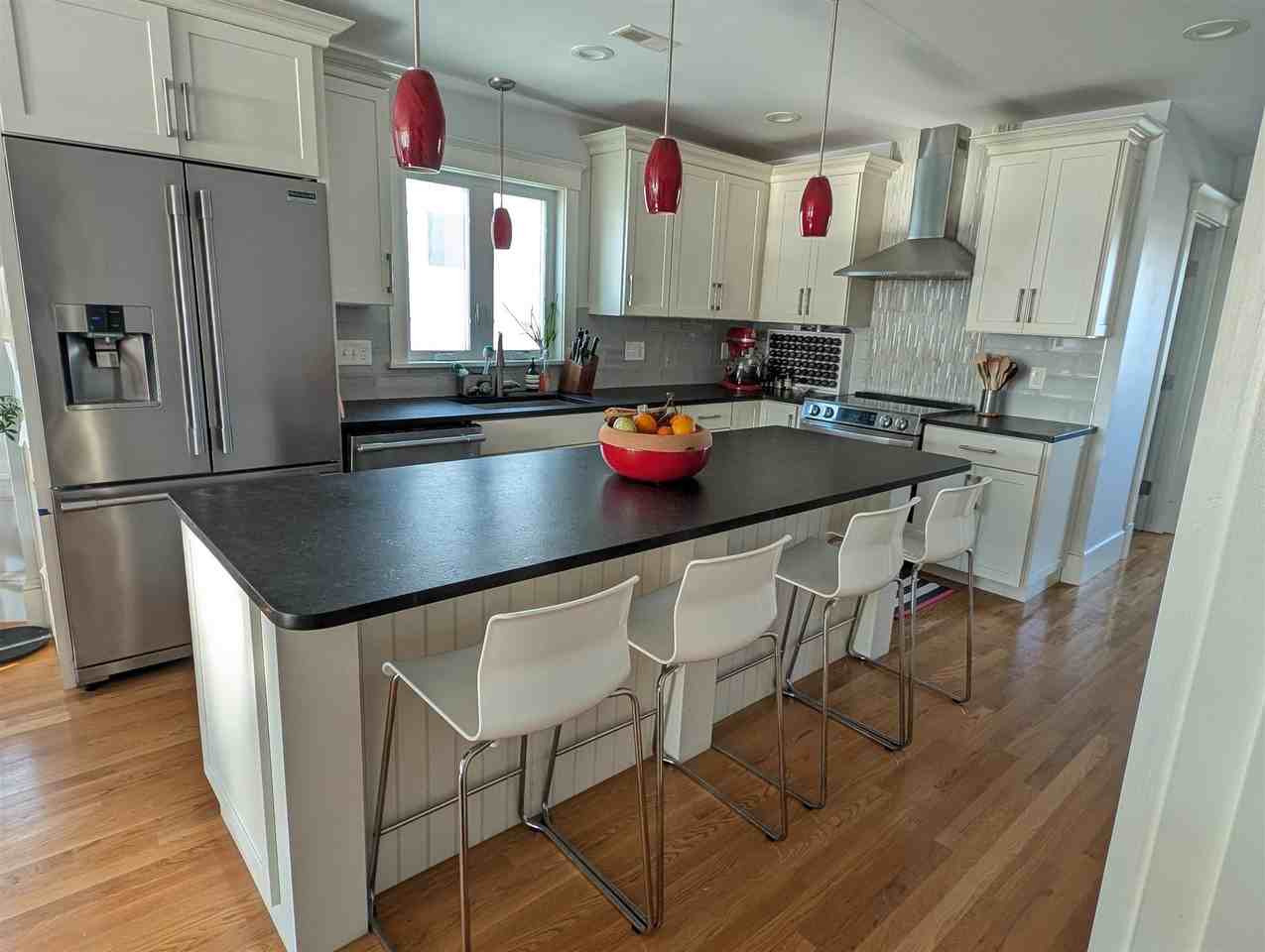 29 Cameron Ave #B - Photo 3 of 28