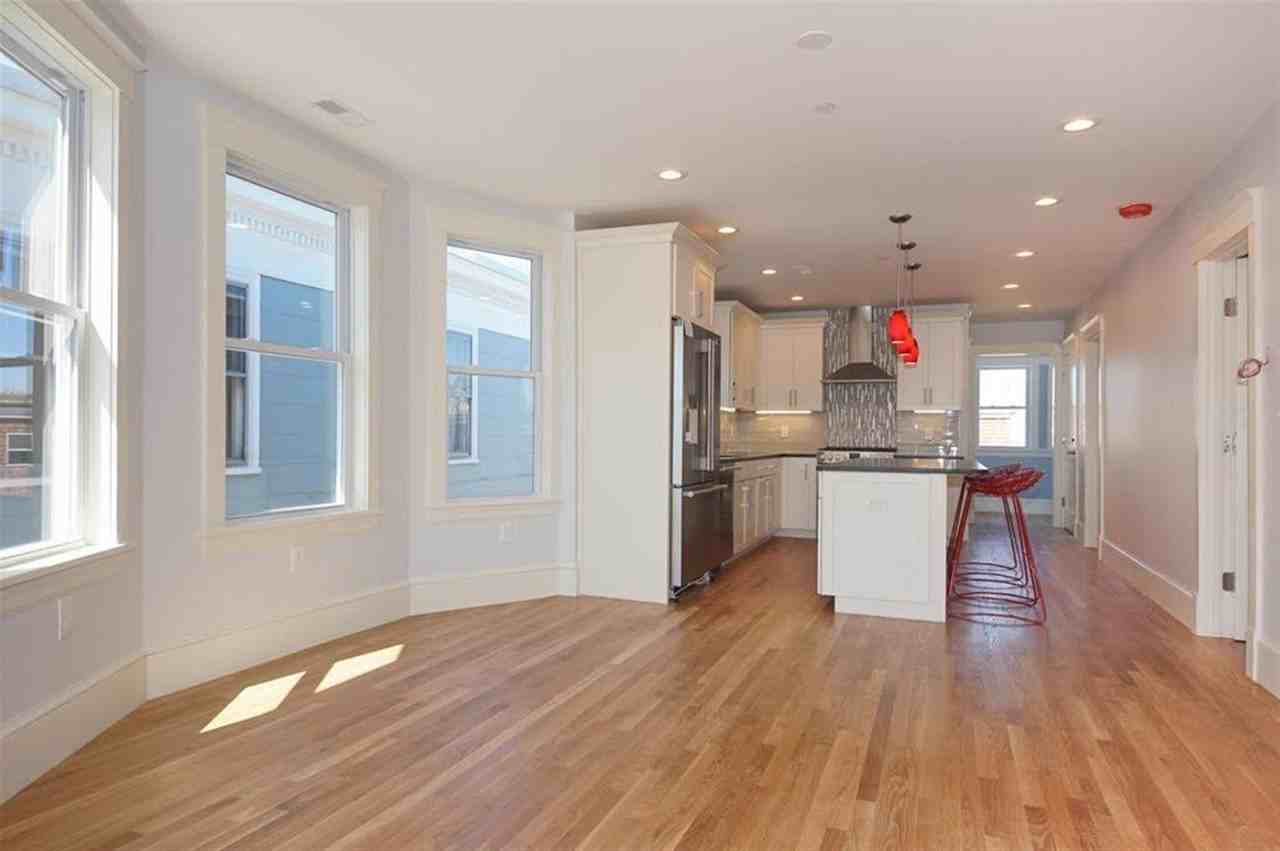 29 Cameron Ave #B - Photo 4 of 28
