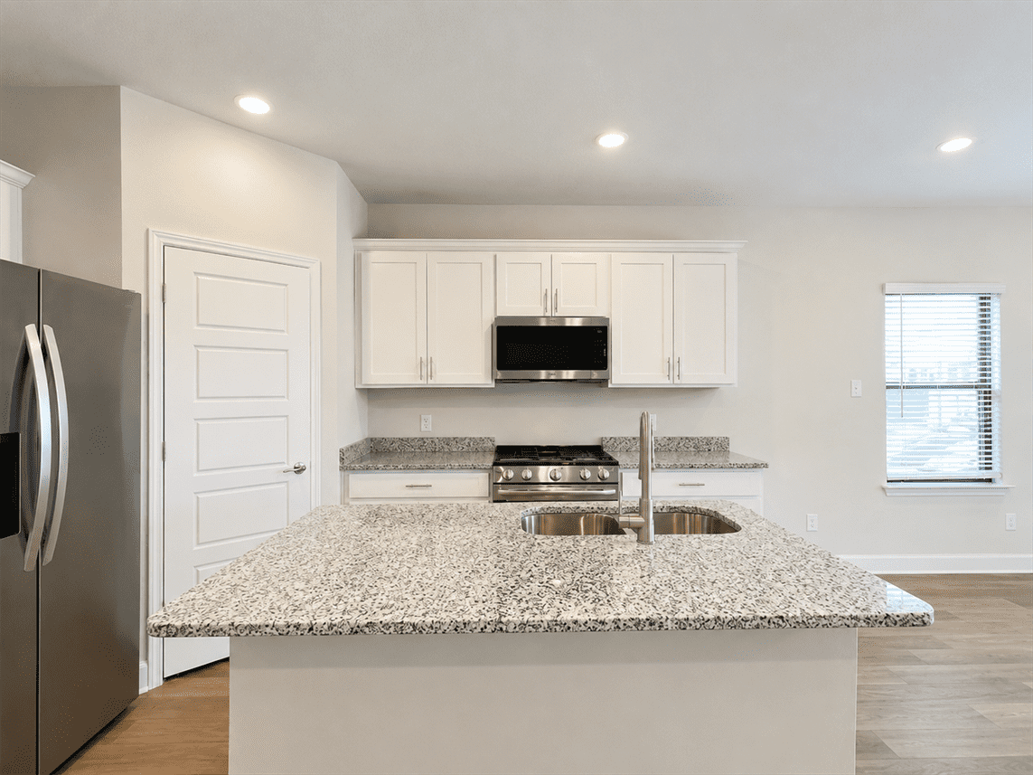 Magnolia Dr #201 - Photo 4 of 22
