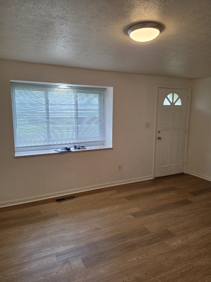 2537 Bethesda Ave #NA - Photo 3 of 4