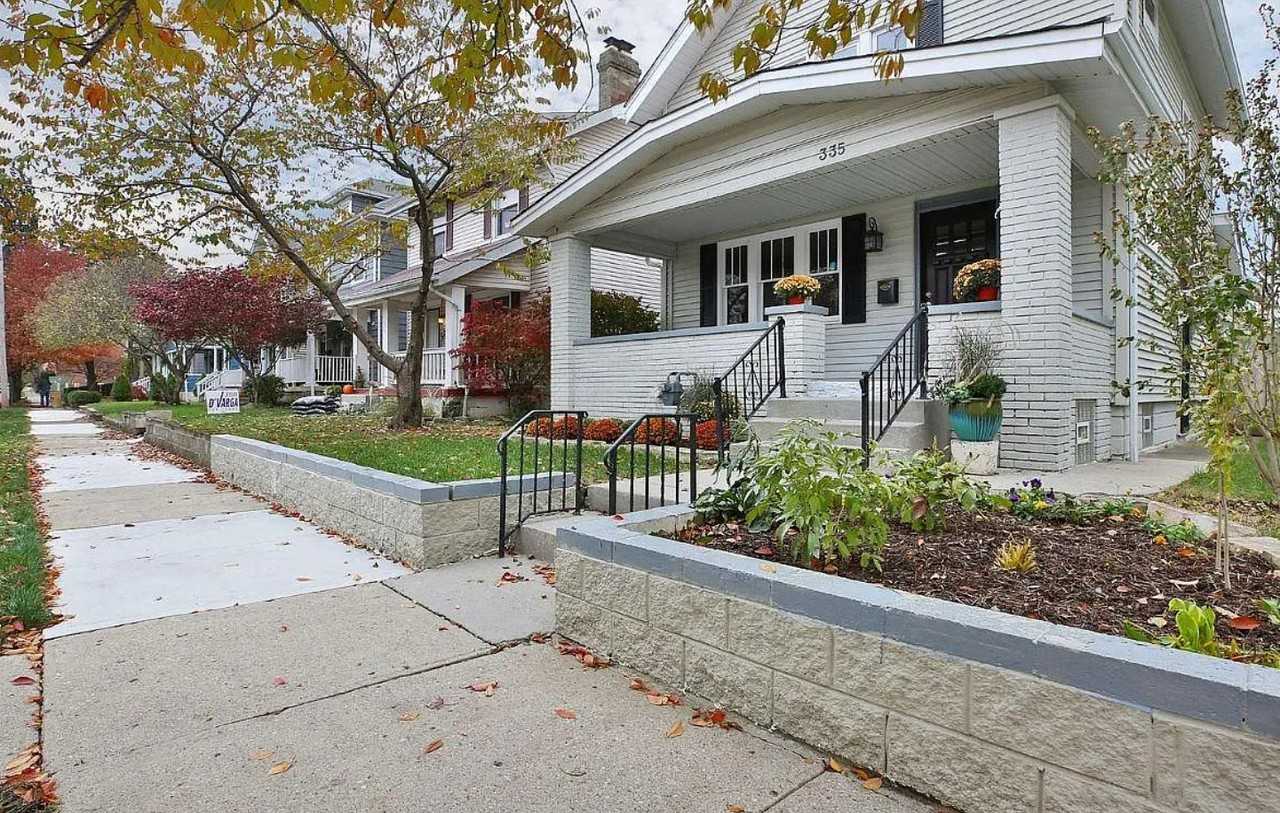 335 E Moler St #NA - Photo 3 of 35
