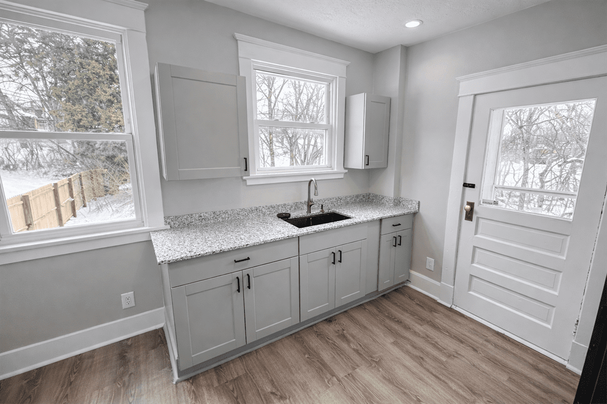 2550 Montana Ave #NA - Photo 4 of 19
