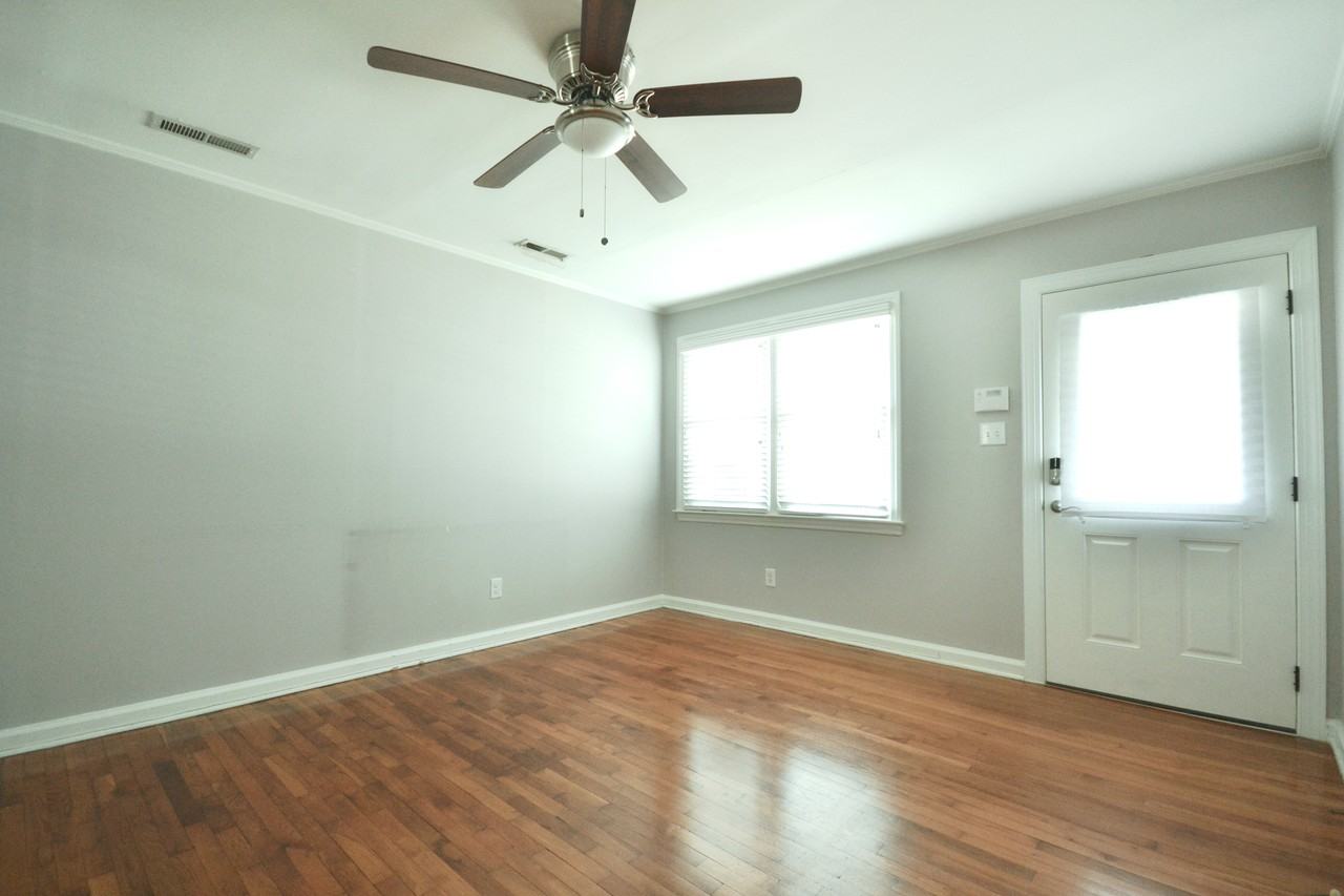 2363 Bernard St #2363 - Photo 4 of 21