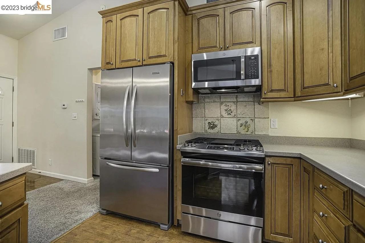 1656 Green Valley Rd #A - Photo 4 of 9