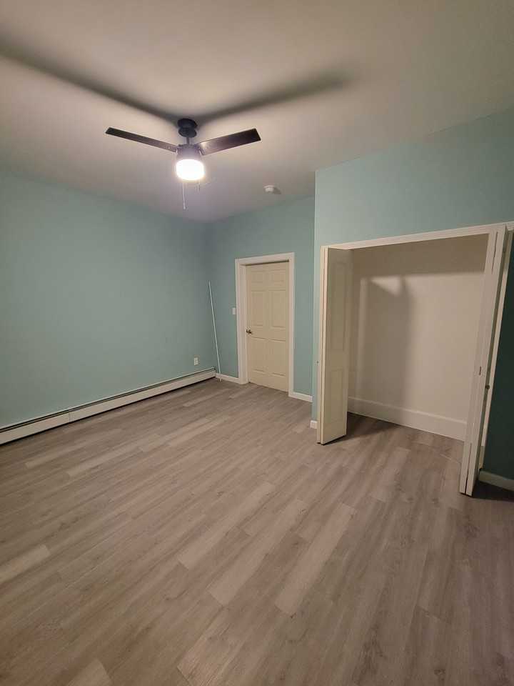 49 Williams St #2 - Photo 4 of 11