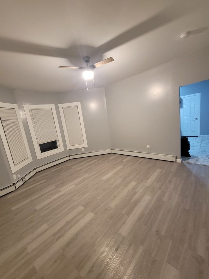 49 Williams St #2 - Photo 6 of 11