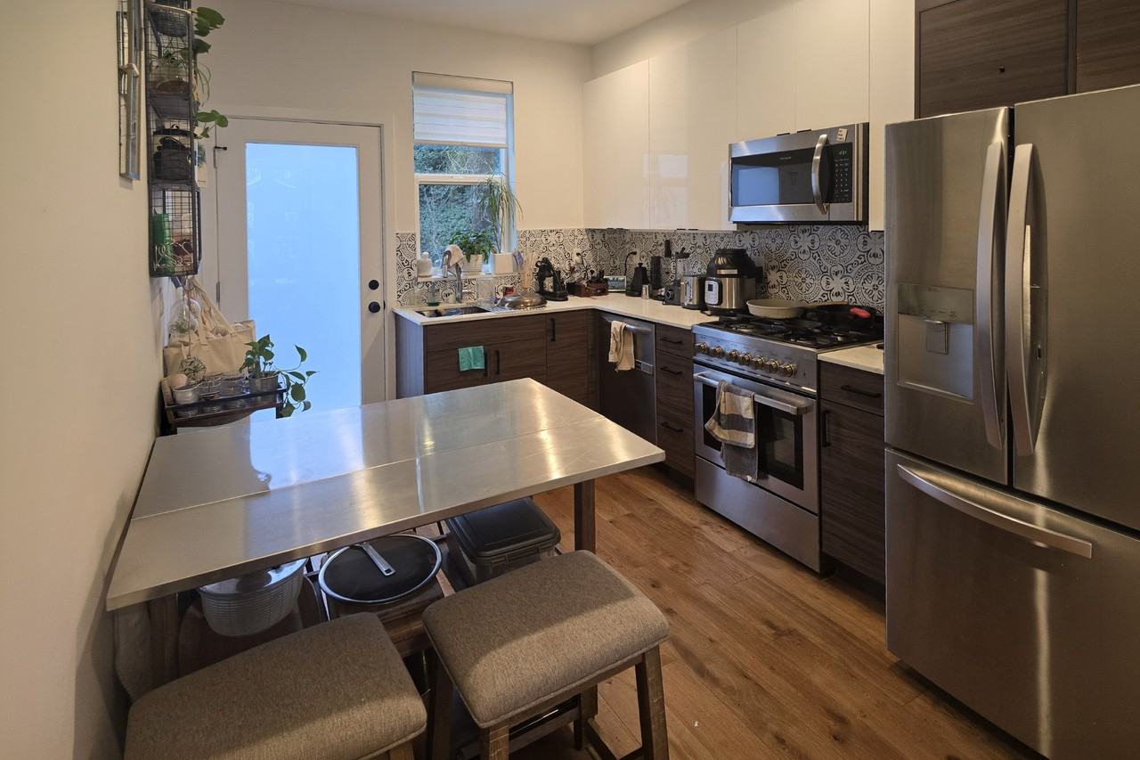 3858 22nd Ave Sw #NA - Photo 5 of 22