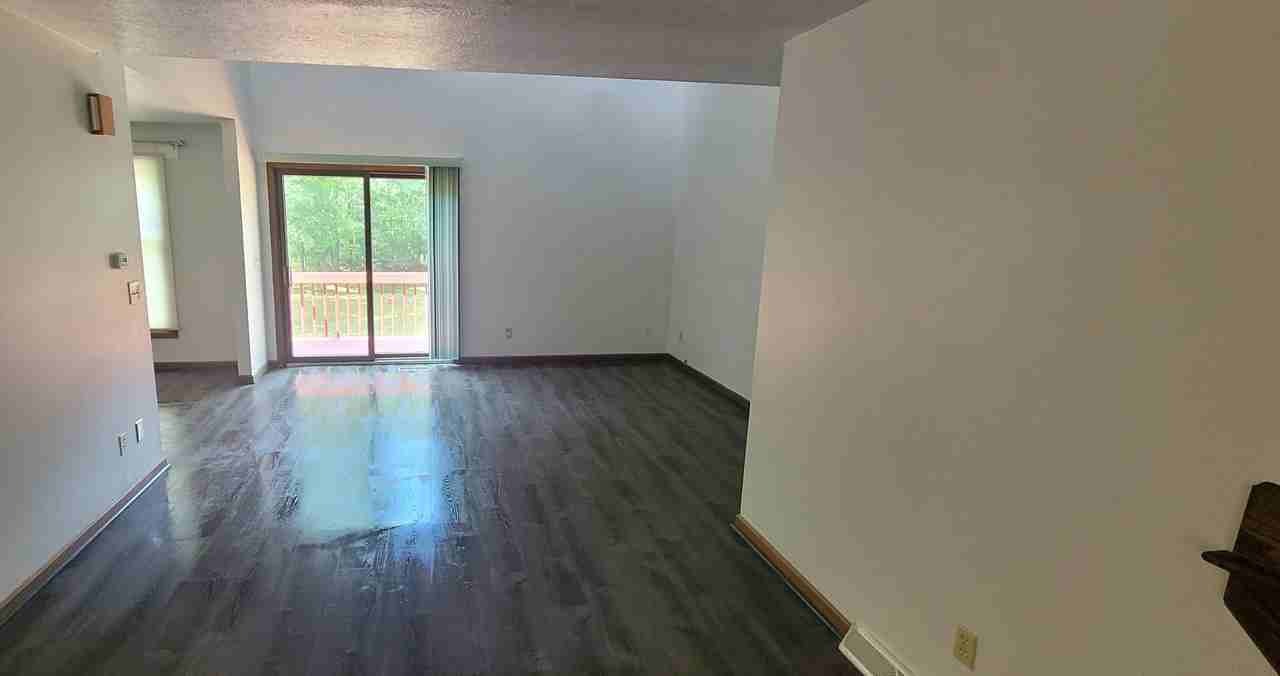 81 Mount Pleasant Rd #NA - Photo 4 of 32