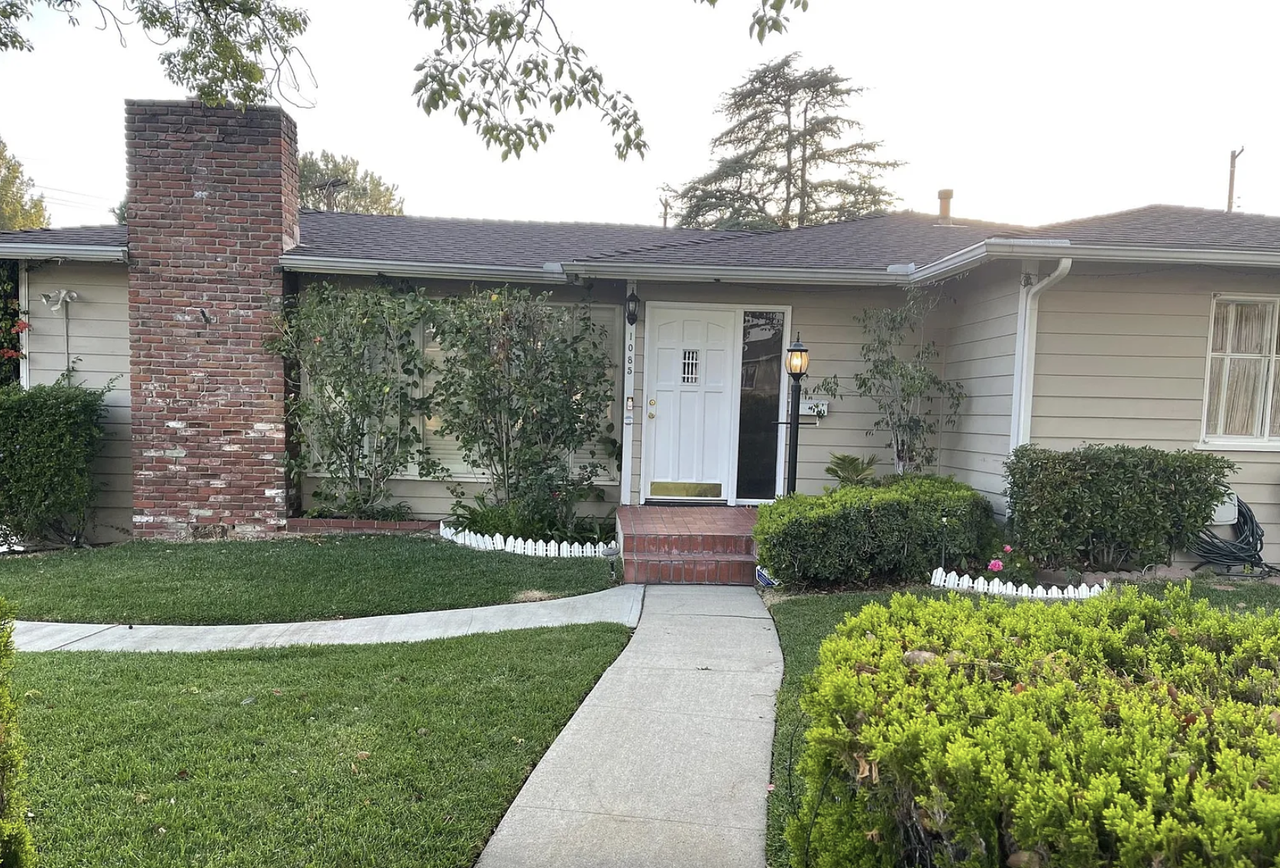 1085 Riviera Dr #NA - Photo 2 of 18