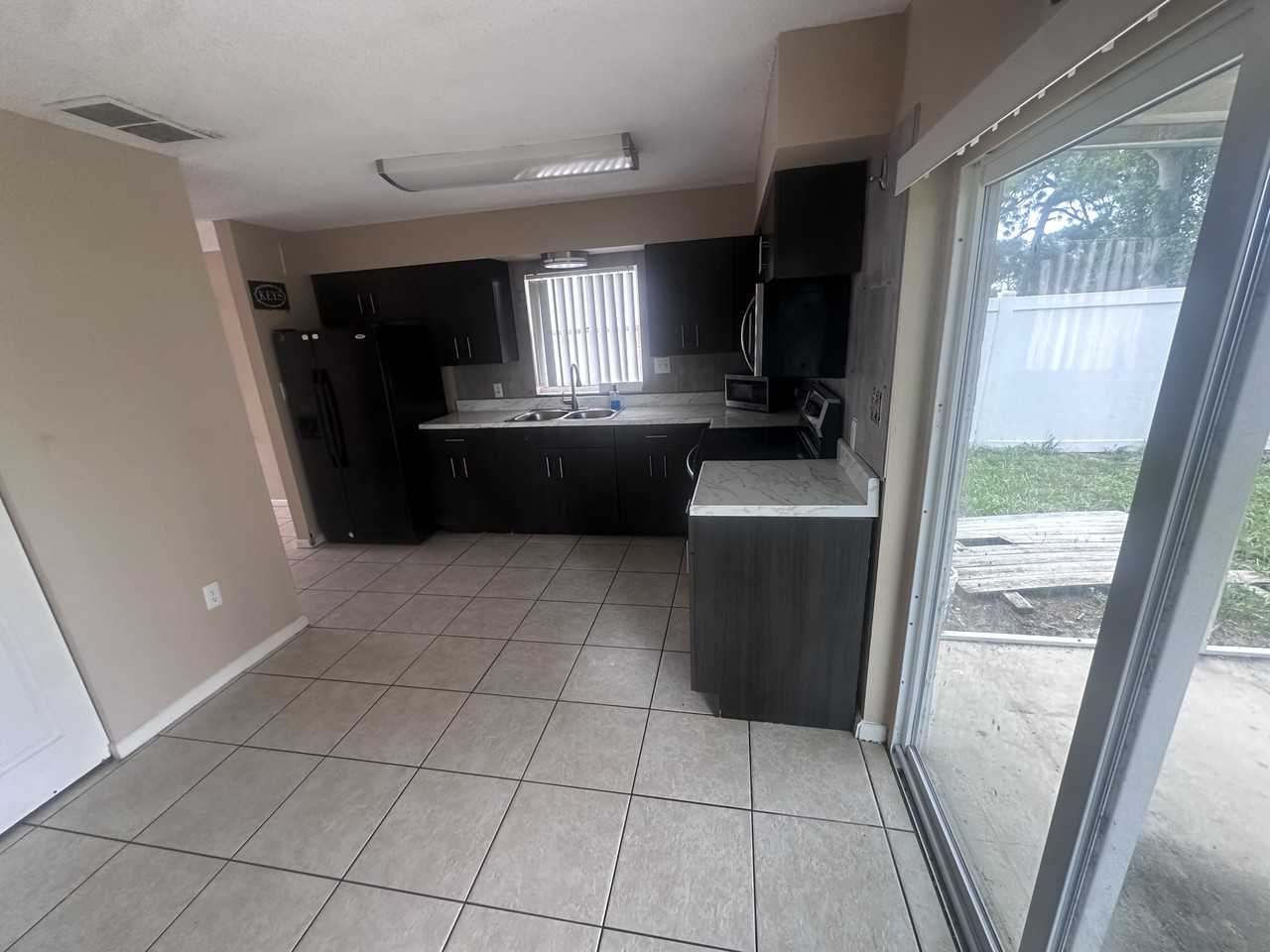 626 Royalty Ct #NA - Photo 2 of 5