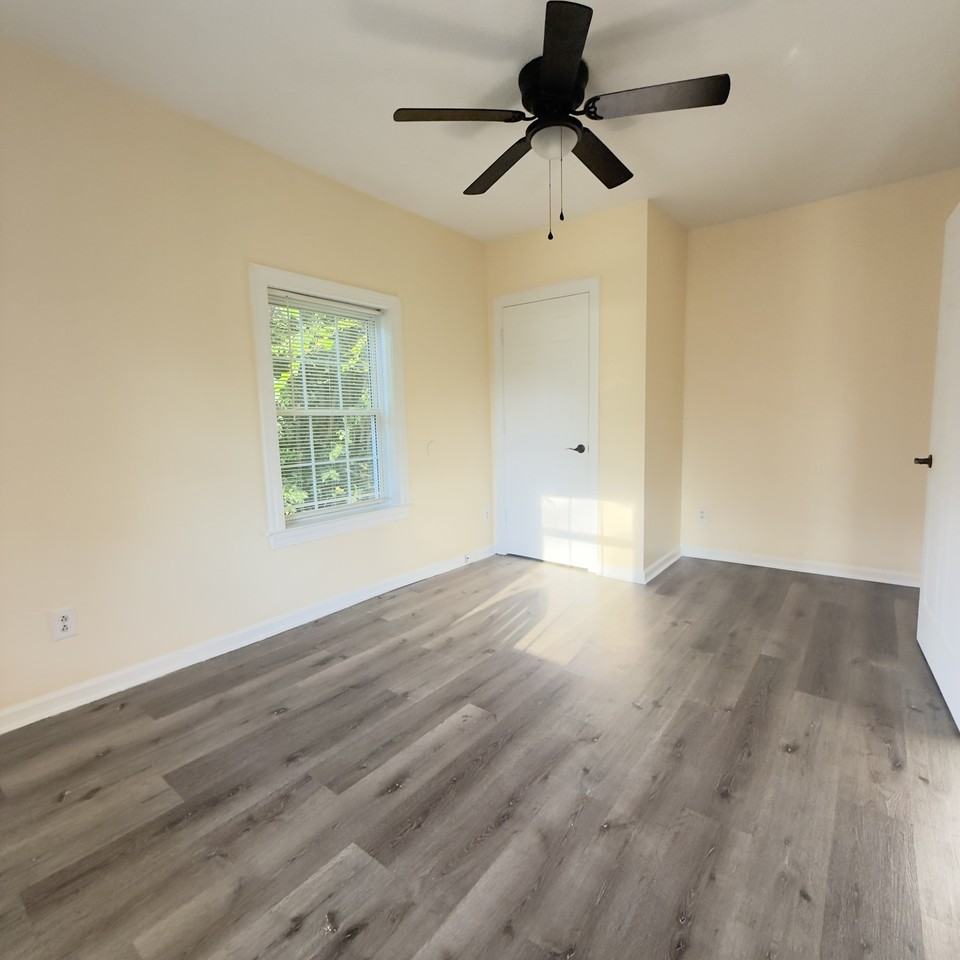 1010 N Center St #NA - Photo 3 of 9