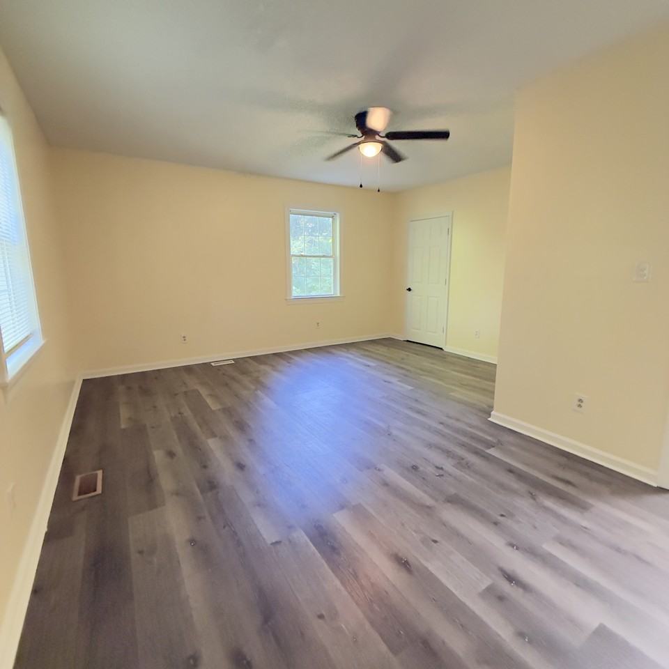 1010 N Center St #NA - Photo 6 of 9