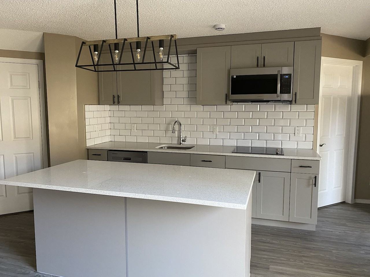 125 Evergreen Way Sw - Photo 6 of 28